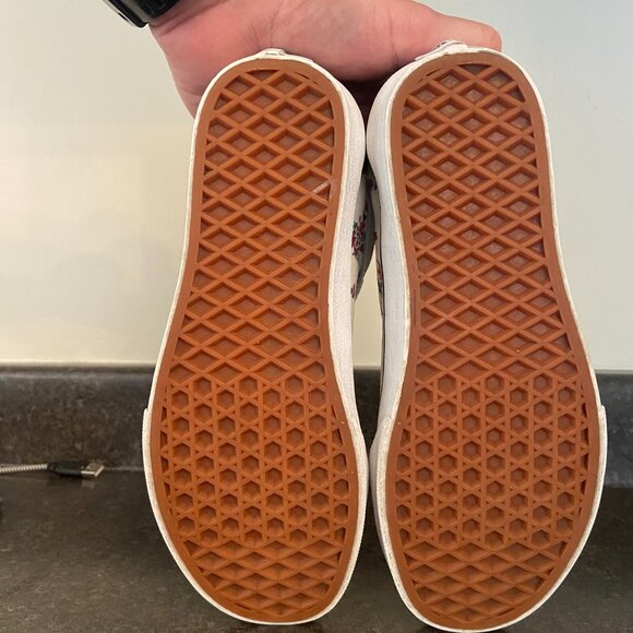 Vans Old Skool Low 'Ditzy Floral' - Size 6 - Picture 7 of 9